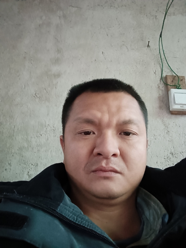 兰成龙的第二张照片--武平中老年相亲网
