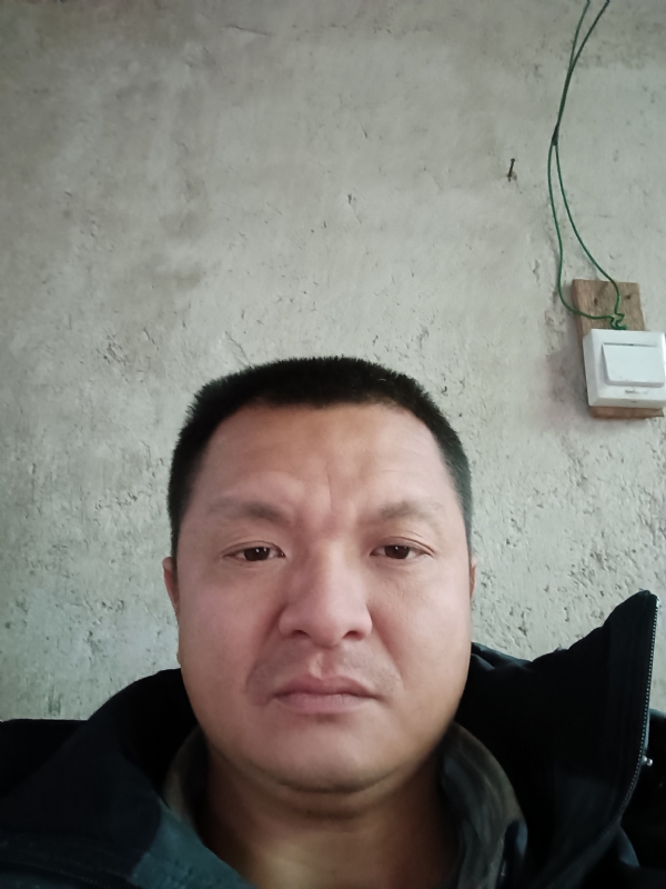 兰成龙的第四张照片--武平中老年相亲网